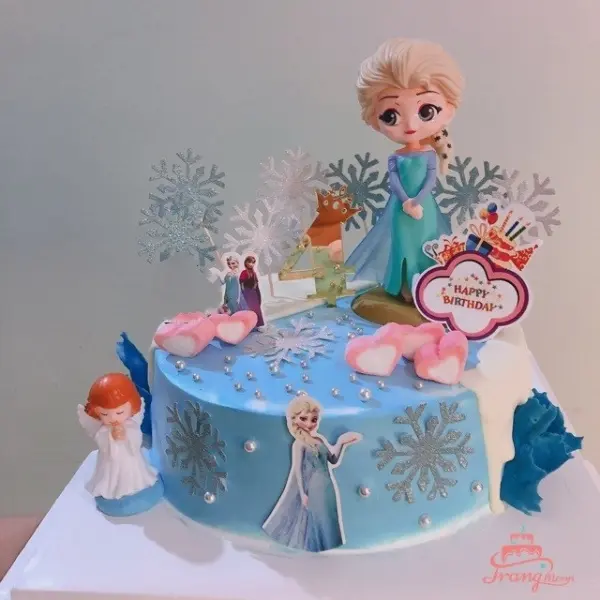 Mẫu bánh công chúa elsa màu xanh