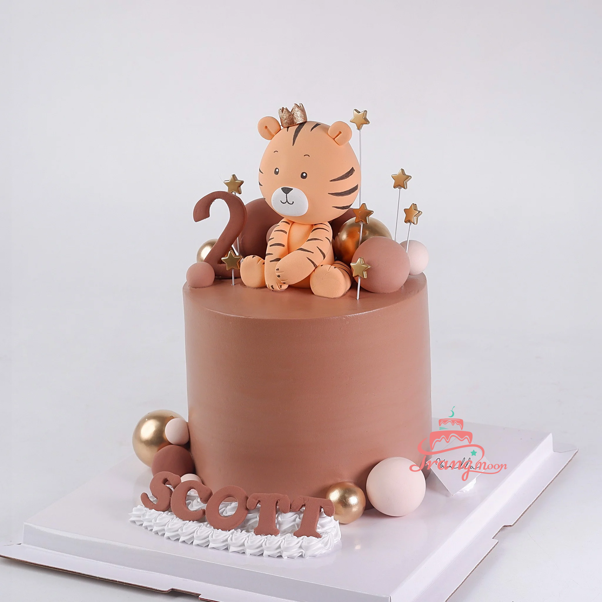 Bánh fondant tạo hình một chú hổ đáng yêu - Bánh Thiên Thần : Chuyên nhận  đặt bánh sinh nhật theo mẫu