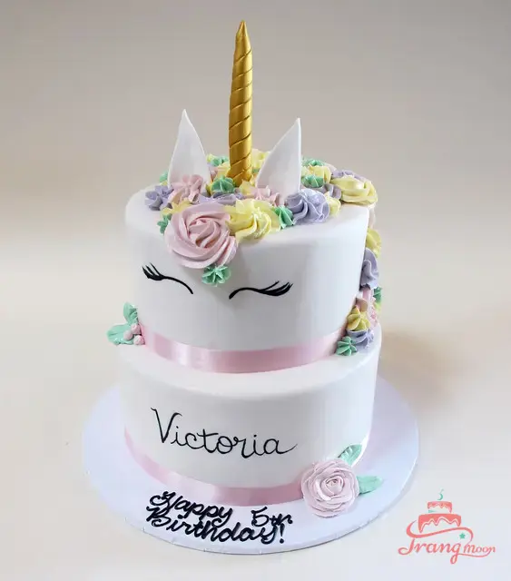 bánh kem sinh nhật cho bé gái hình Unicorn 
