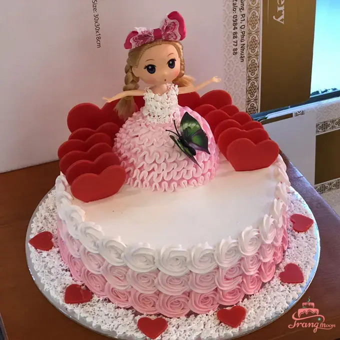 bánh kem sinh nhật cho bé gái
